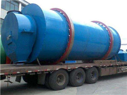 轉(zhuǎn)筒烘干機設(shè)備待發(fā)